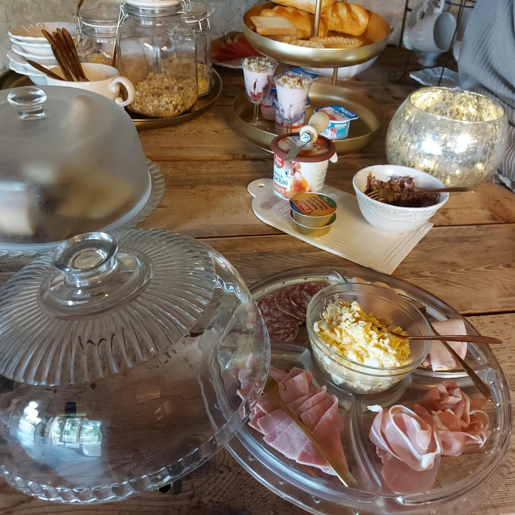 Les Trois L Bed & Breakfast Gindou Eksteriør bilde