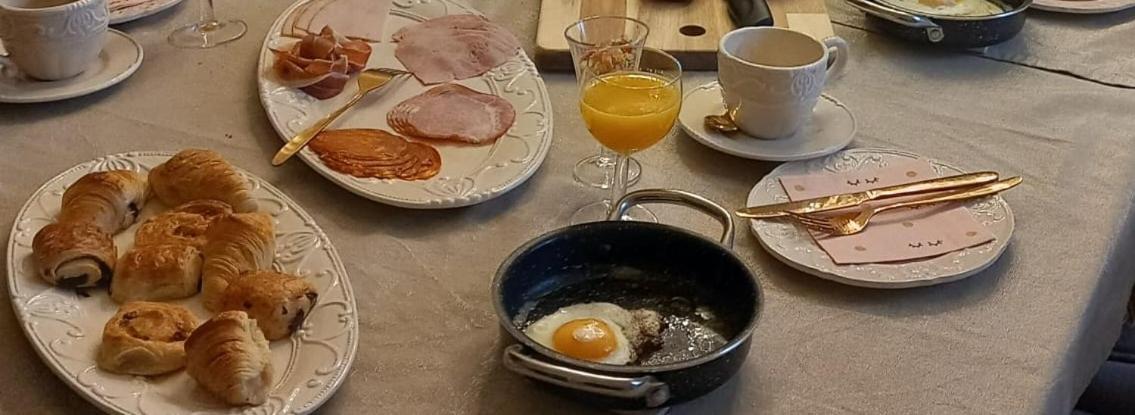 Les Trois L Bed & Breakfast Gindou Eksteriør bilde
