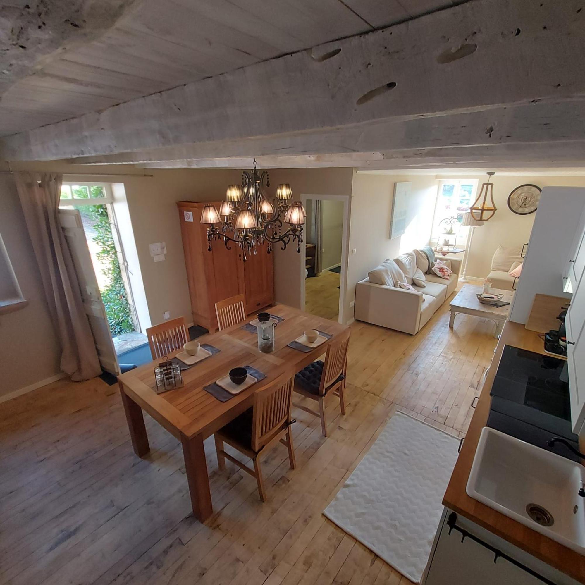 Les Trois L Bed & Breakfast Gindou Eksteriør bilde