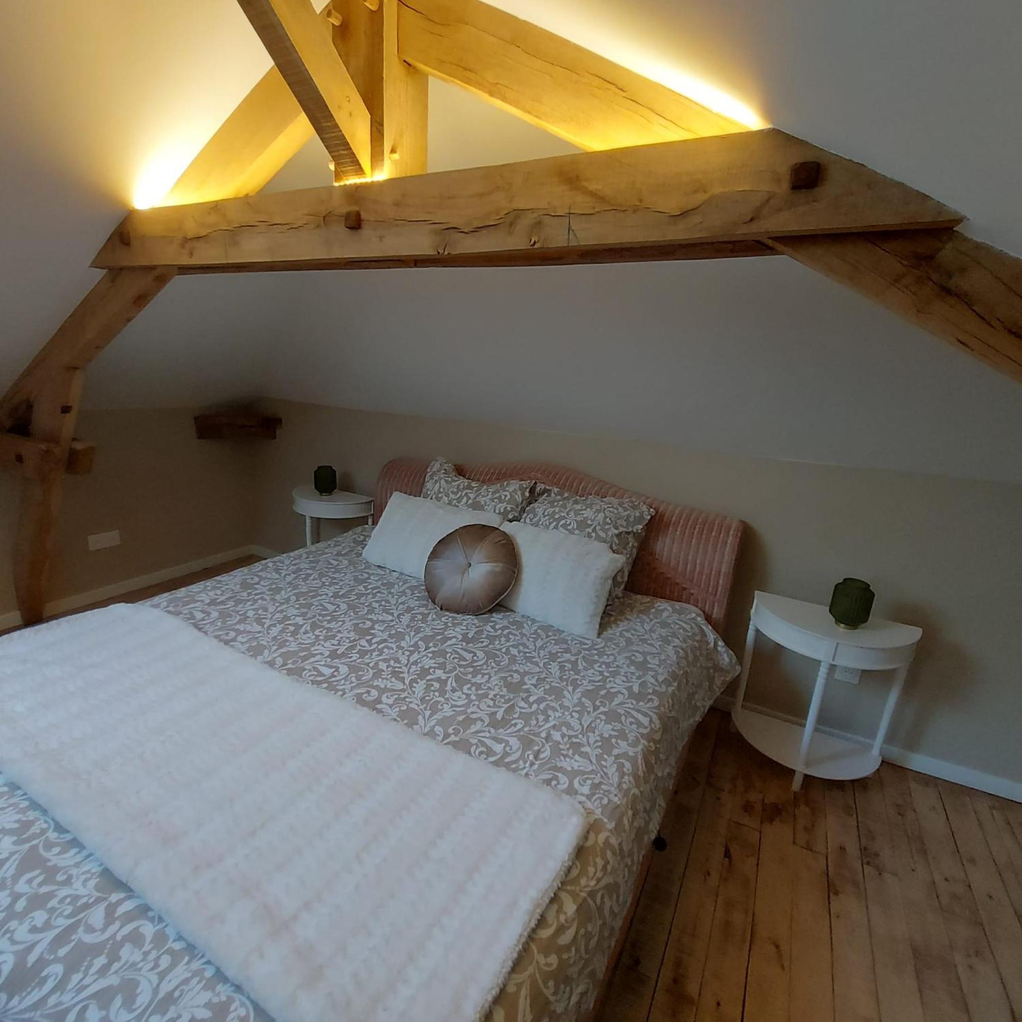 Les Trois L Bed & Breakfast Gindou Eksteriør bilde